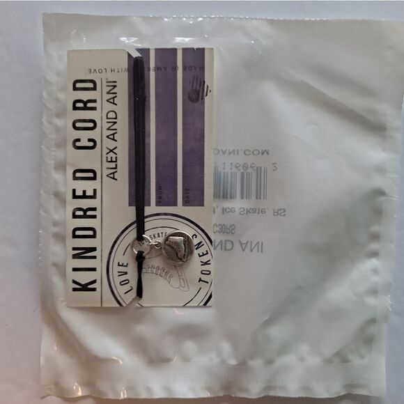 Alex and Ani kindred cord bracelet  NWT - Picture 3 of 3